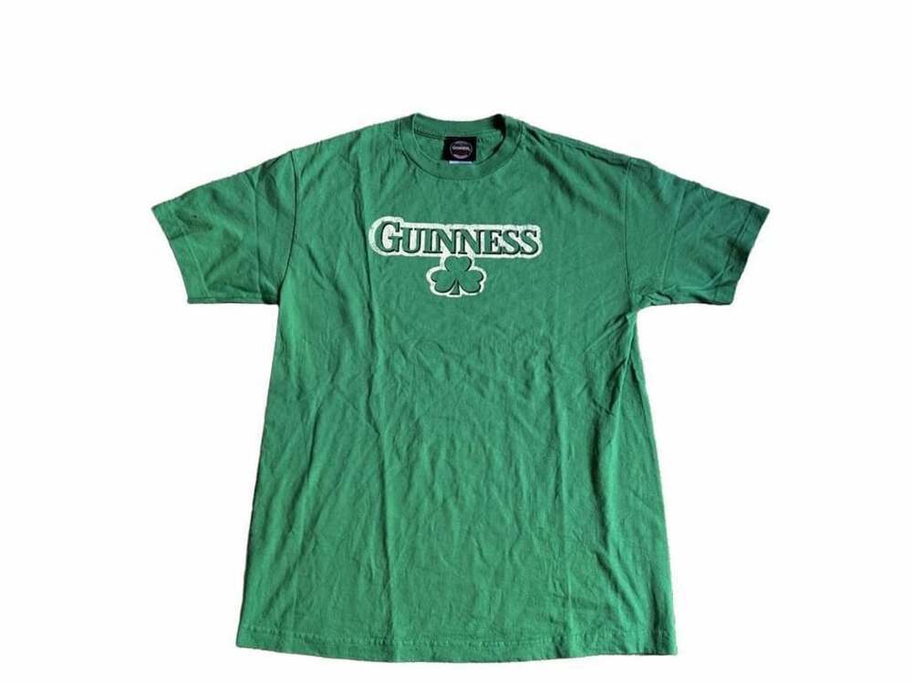 Guinness T-Shirt Size L Green Shamrock Logo Beer Graphic